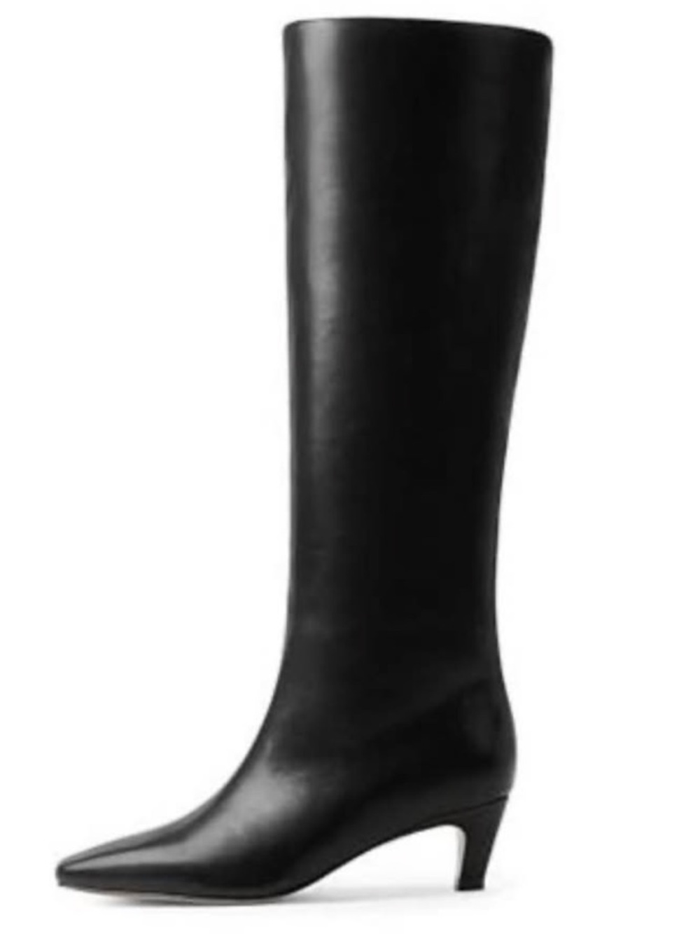 Black boots with kitten heel